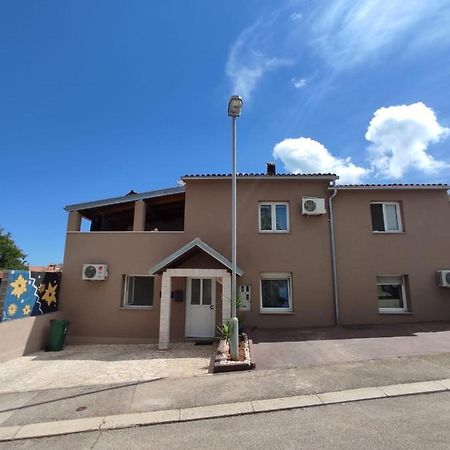 Apartmani Amans PUY Exterior foto