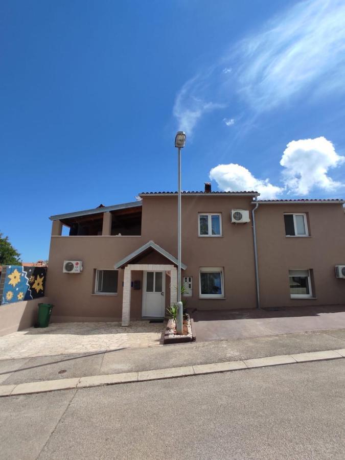Apartmani Amans PUY Exterior foto